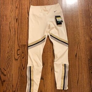 Brand new women’s training sport pants, off white